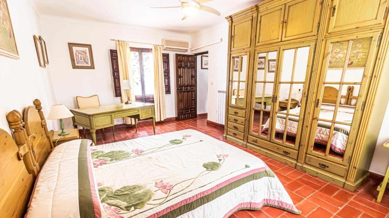 Hacienda El Corchuelo Villa Marchena  Exterior photo